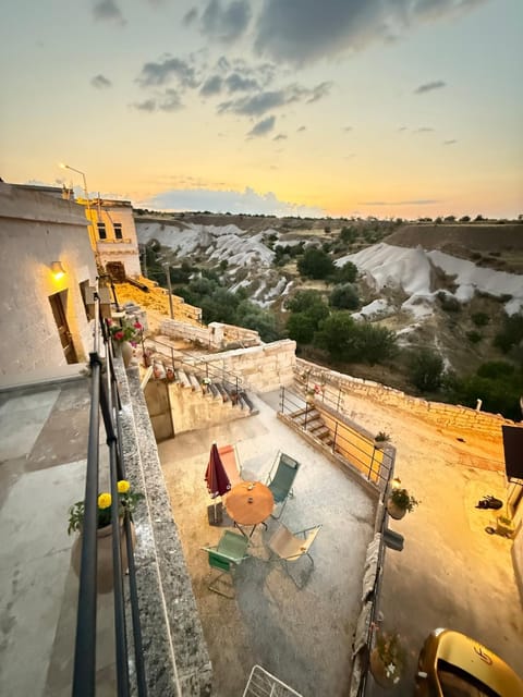 Patio, Natural landscape, Balcony/Terrace, Seating area, Sunrise