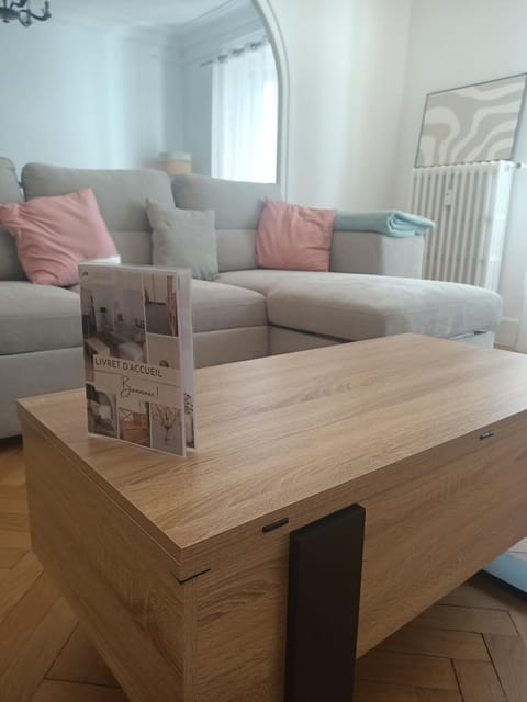 Communal lounge/ TV room, Living room, Lounge or bar, Seating area