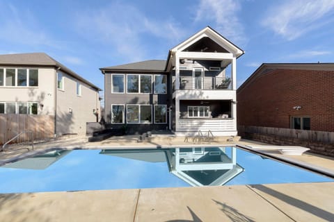 Indy Pool Home Bed and Breakfast in Indianapolis