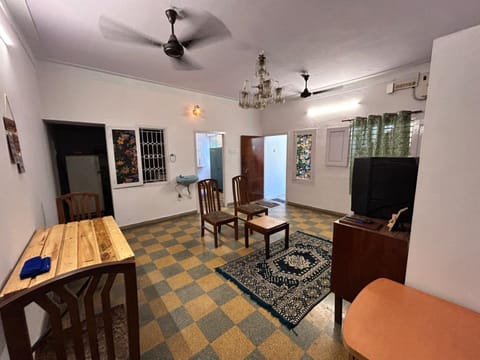 TV and multimedia, Living room, Dining area