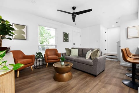 Walk to Zilker Park & SoCo - Austin's Best House in Austin