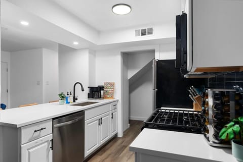 Elevated Living Steps from Zilker & South Congress House in Austin