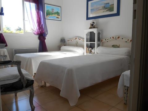 Living room, Bedroom