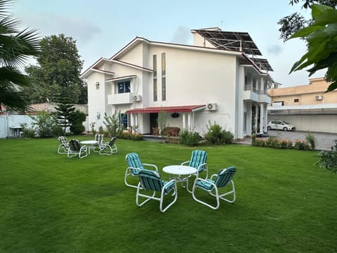 Property building, Garden, Garden view