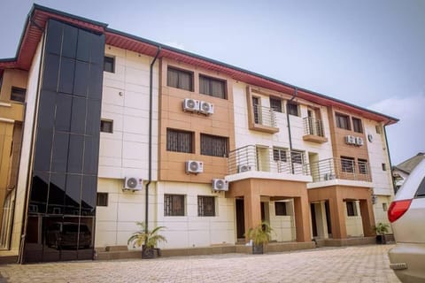 Property building, Day