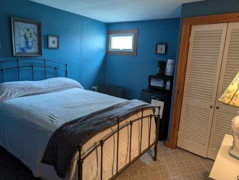 Logged Inn Inn in Caroga Lake