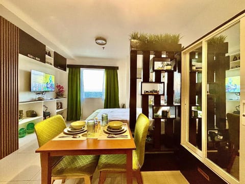 TV and multimedia, Living room, Dining area