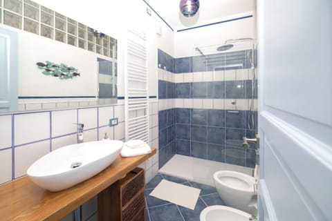 Shower, Toilet, Bathroom, bidet