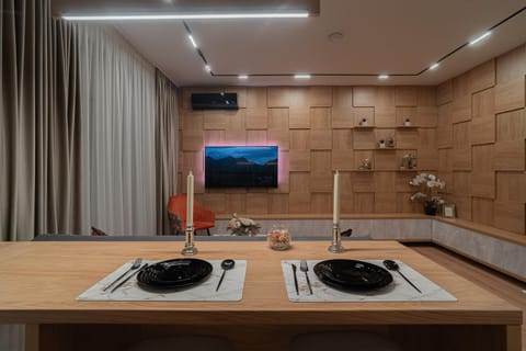 TV and multimedia, Dining area