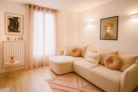 Paris 12 Apartment Apartment in Pantin