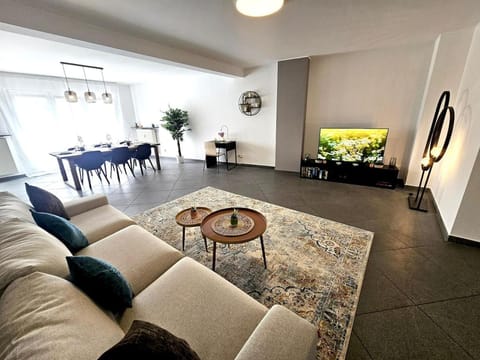 Well-Appointed 2BR flat with terrace&parking-HOL127 Apartment in Luxembourg