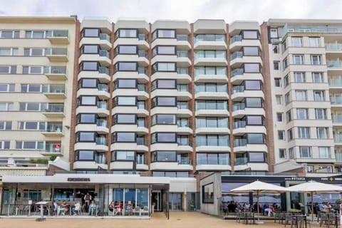 HoeZee Apartment in Ostend