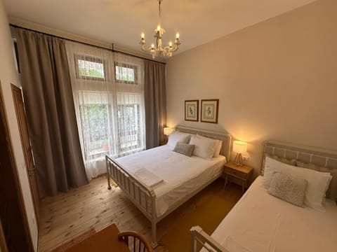 Porta E Gjelbër Bed and Breakfast in North Macedonia