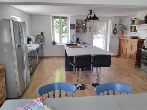 dishwasher, oven, stove