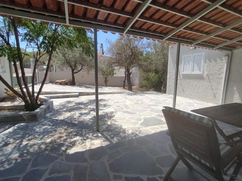 Patio, Garden, Dining area