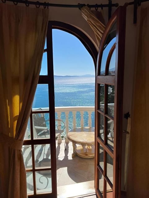 Panorama Apartment - free rooftop pool entry Apartment in Sarandë