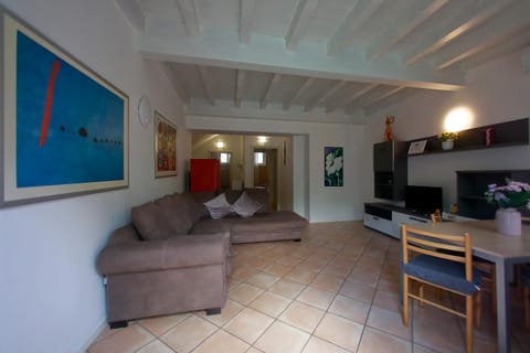 Apt 6 Borgo Lago di Garda Apartment in Province of Brescia