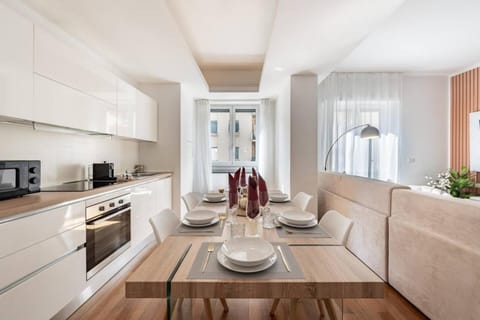 Kitchen or kitchenette, Living room, Seating area, Dining area, dishwasher, oven, stove