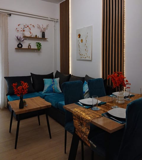 Living room, Decorative detail, Seating area, Dining area