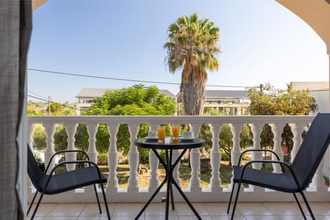 View (from property/room), Balcony/Terrace