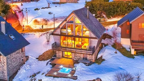 Chalet l'Anorak Super Besse Chalet in Besse-et-Saint-Anastaise