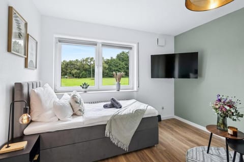 TV and multimedia, Living room, Bedroom