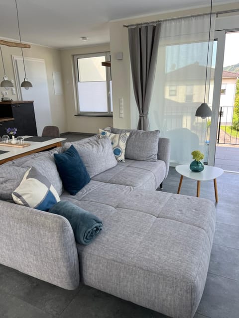 Kitchen or kitchenette, Living room, Photo of the whole room, Seating area