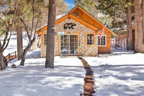 Property building, Day, Winter