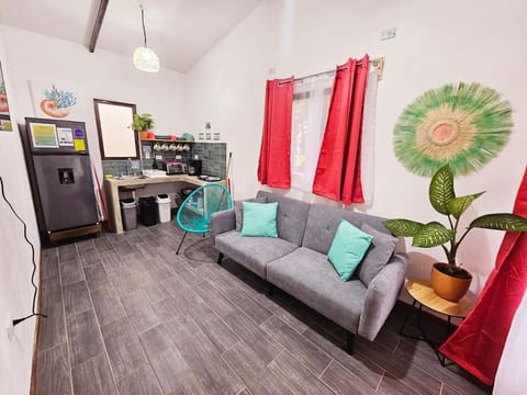 Kitchen or kitchenette, Living room, stove