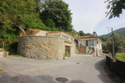 Property building, Facade/entrance, Off site