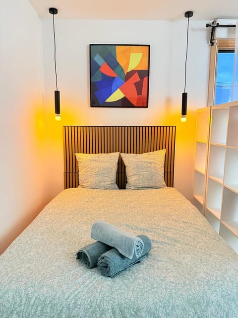 Vases d'honneur HOME proche de Paris et du stade de France Apartment in Aubervilliers