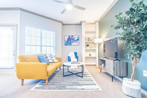 Boulevard Stays Tranquil 1BR King Suite Pool Parking Gym 04 Apartment in Wells Branch