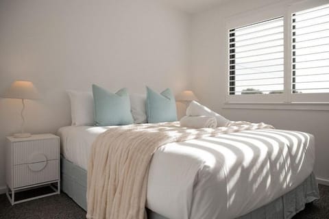 SALT #1 - Front Unit House in Bicheno