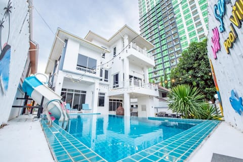 Property building, Pool view, Swimming pool, sunbed