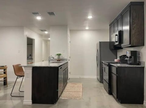 Deluxe Duplex House in Killeen