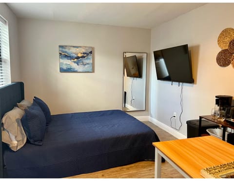 Studios & Coral Gable, close to downtown and airport Apartment in Coral Gables