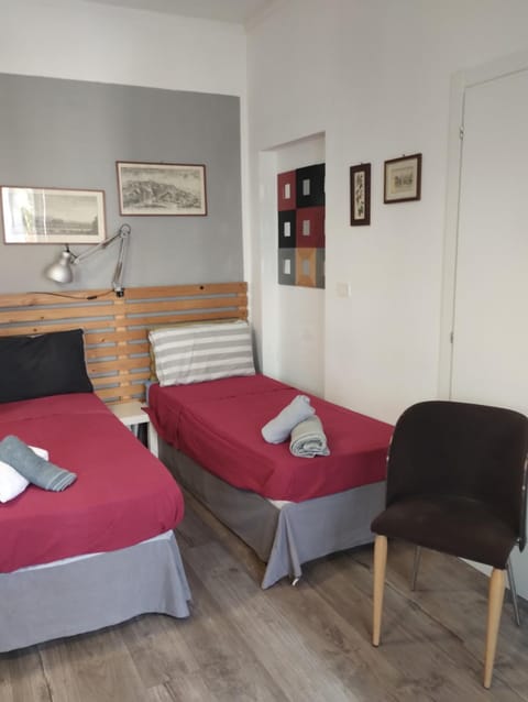 Monolocale, 10' dal centro, dall'aeroporto, con patio esterno Apartment in Bergamo