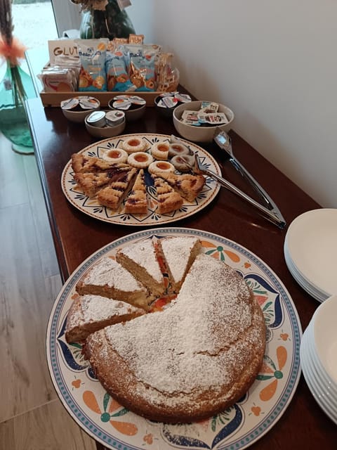 Food and drinks, Food, Buffet breakfast