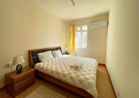 Bed, Bedroom, wardrobe, air conditioner