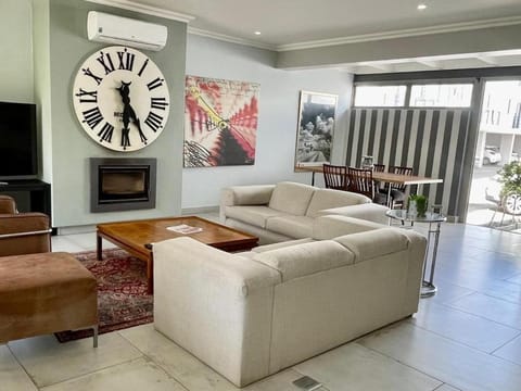 Franschhoek Gem on Van Wijk House in Franschhoek