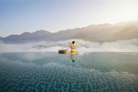 Pool view, Swimming pool, Drinks