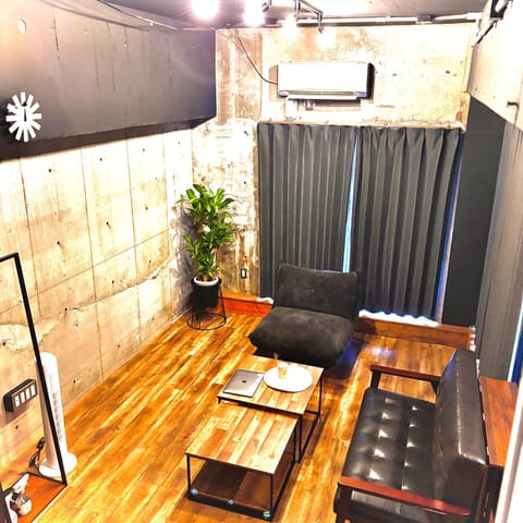 Living room, Seating area, air conditioner