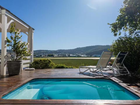 Balcony/Terrace, Swimming pool, Swimming pool