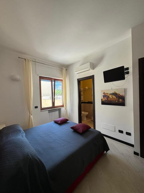 La Rondinella Apartment Sorrento Apartment in Priora