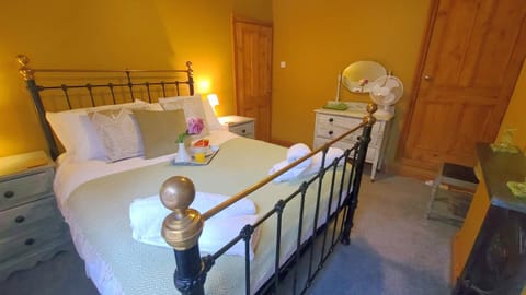 Druids Cottage a cosy 2 bedroom Cottage within a 5 minute drive from Cannock town centre House in England