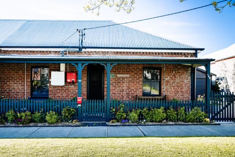 Property building, Street view