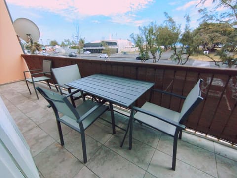 Balcony/Terrace, Dining area