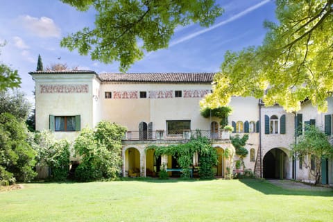 Property building, Garden, Garden view