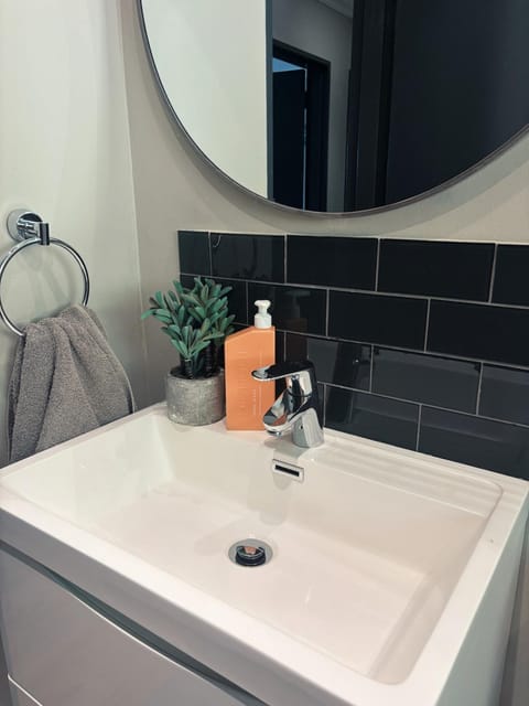 Pool & Garden Winelands Retreat House in Stellenbosch