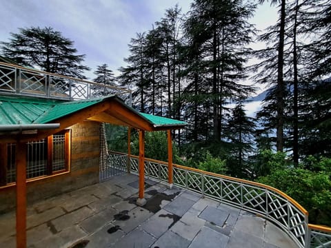 Property building, View (from property/room), Balcony/Terrace